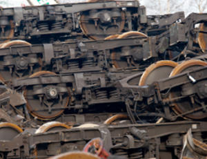 Veolia démantèle les rames de train du RER pour en valoriser l'acier