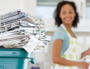 Recycler les vieux papiers et journaux peut financer vos projets associatifs avec Veolia