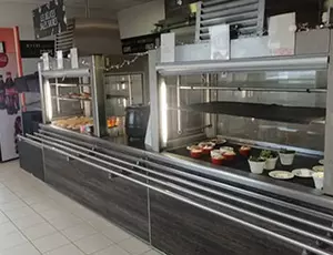 La lutte contre le gaspillage passe par la collecte, le recyclage et la valorisation des déchets alimentaires chez Sodexo La Ballastrière, à Libourne.