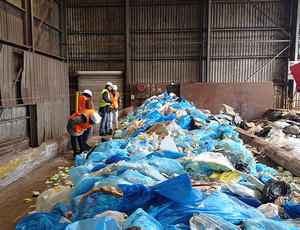 Deux fois par an, la fromagerie Boursin procède à la caractérisation de ses déchets résiduels pour y déceler de nouvelles possibilités de recyclage ou réemploi