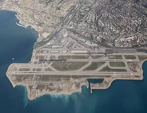 Veolia accompagne l’aéroport Nice Côte d’Azur dans la gestion de ses déchets pour une valorisation maximale.