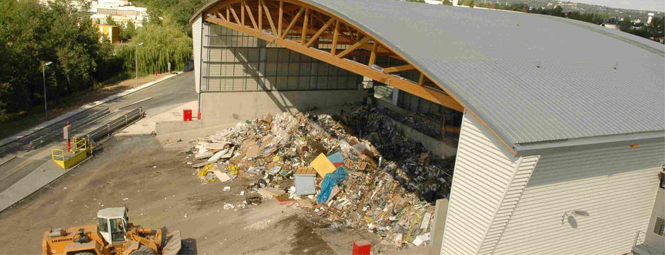 L'agence de Villeneuve-Tolosanne abrite un centre de tri et une déchetterie professionnelle pour répondre aux besoins des Toulousains en matière de gestion de leurs déchets.