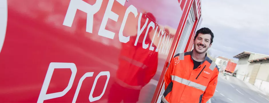 La déchèterie Recycl'Inn pro d'Agen permet aux entreprises agenaise de gérer leurs déchets rapidement et en toute sécurité.
