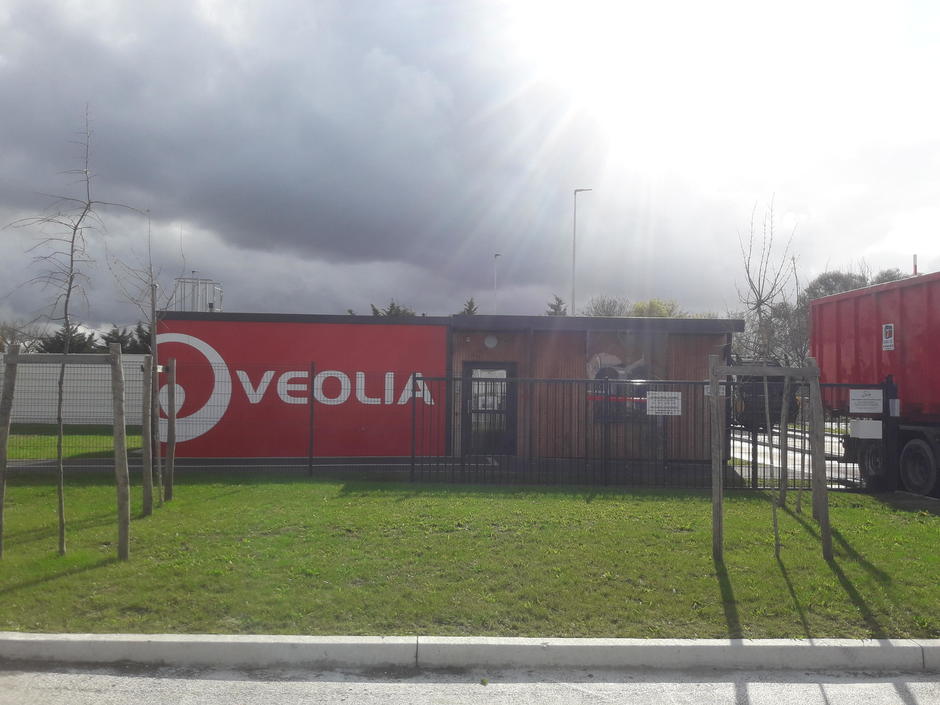 Veolia trie et valorise les déchets industriels