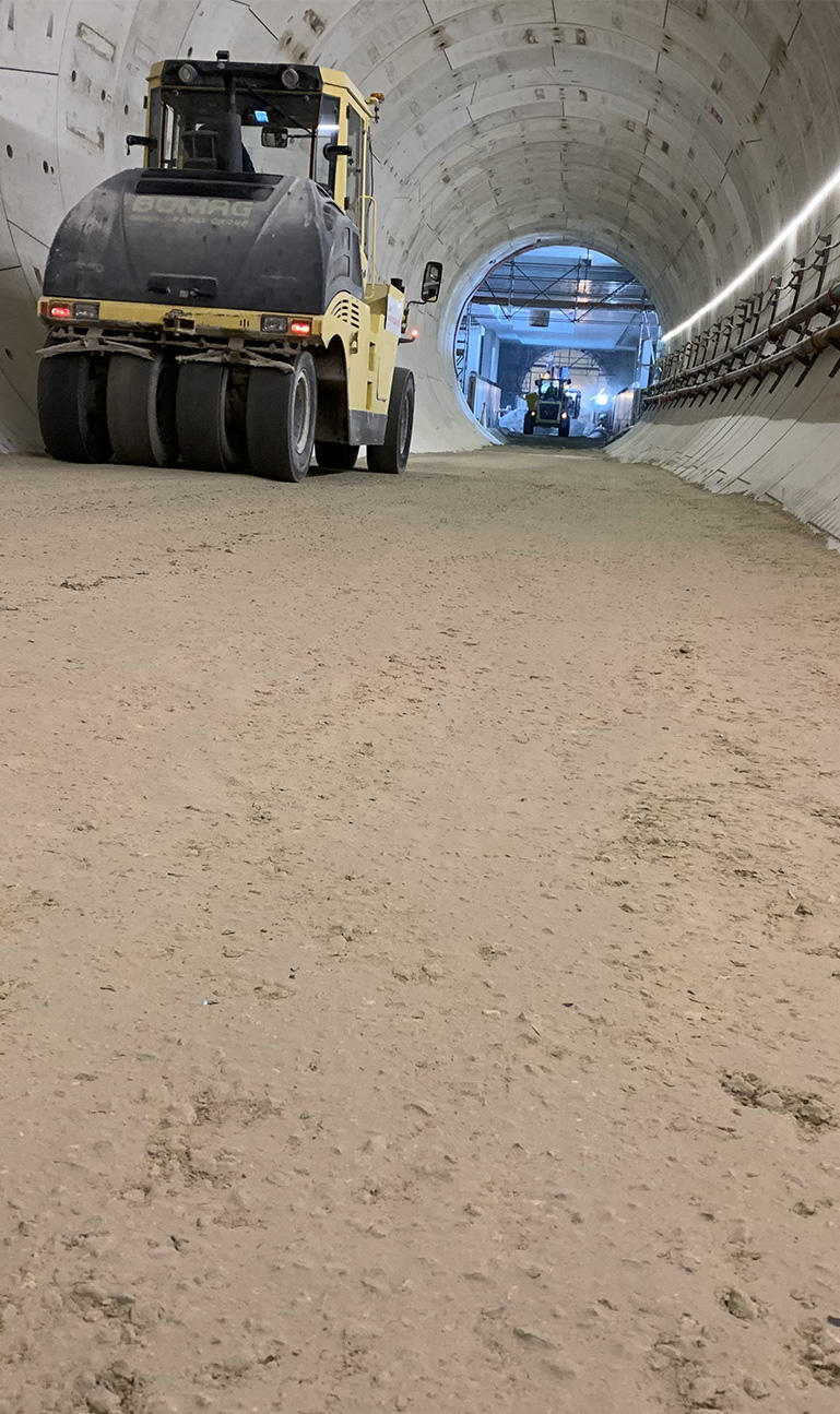 Veolia propose aux entreprises de TP des sablons et graves traités par son laboratoire, matériaux issus des travaux d’aménagement de ses installations de stockage