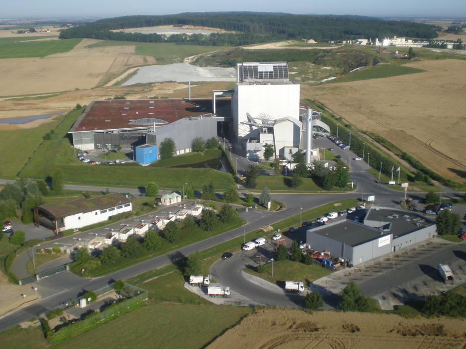 Vue de haut sur le centre multifilière de Monthyon