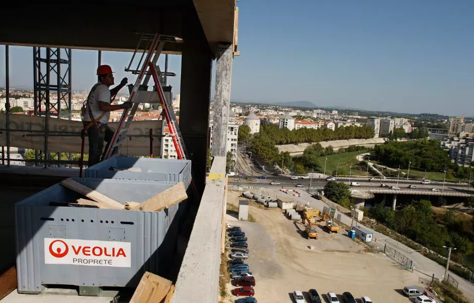Veolia est au service de tous les professionnels du BTP, partout en France, pour assurer la gestion de tous les déchets de chantier.