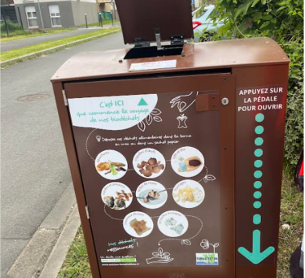 Les abris-bacs constituent une solution de collecte des déchets alimentaires des ménages et des restaurants, adaptée aux centres villes