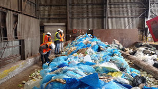 Deux fois par an, la fromagerie Boursin procède à la caractérisation de ses déchets résiduels pour y déceler de nouvelles possibilités de recyclage ou réemploi